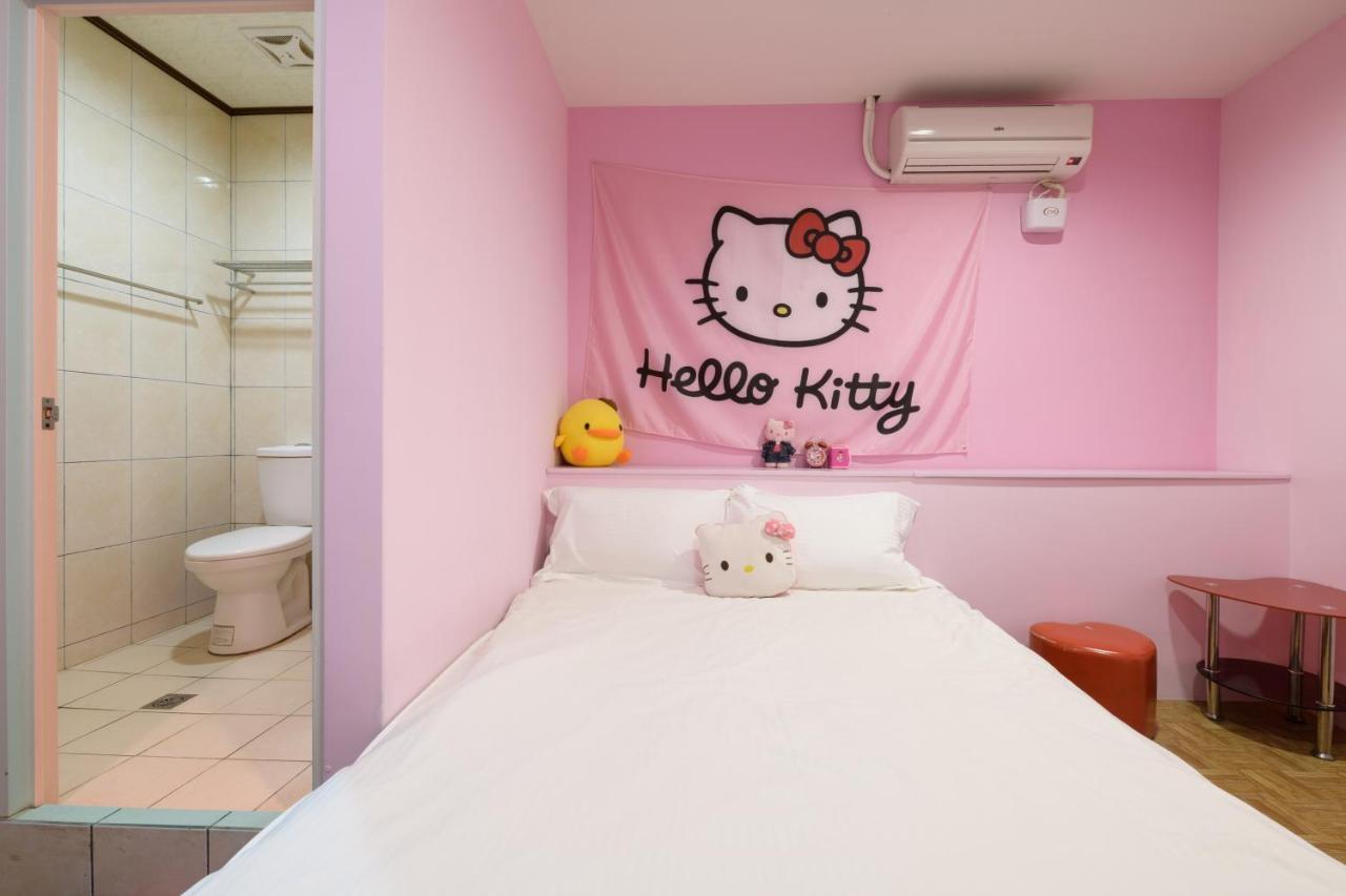 羅東夜市 小宅一生民宿 Night Market Small House Lifetime Hotel Luodong Buitenkant foto